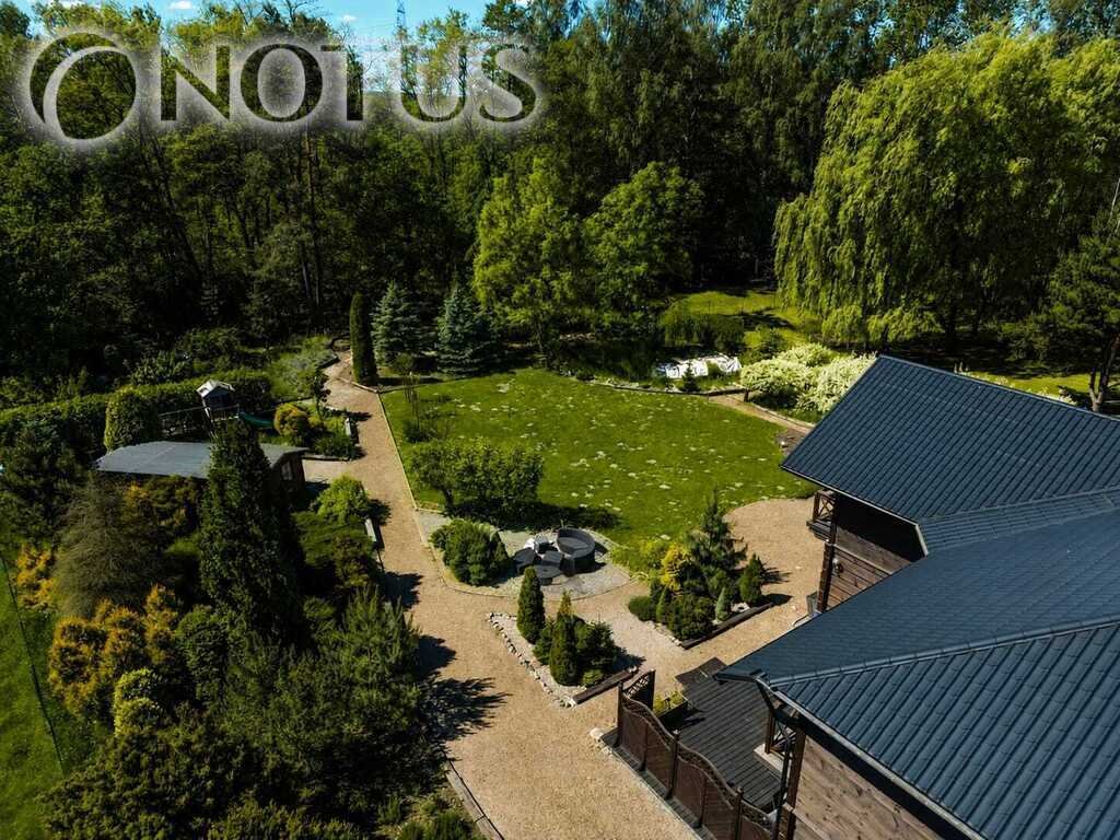 Na sprzedaż przestronny dom 409 m² z dużą działką 3307 m² w Chruszczobródzie Chruszczobród  460m2 Foto 1