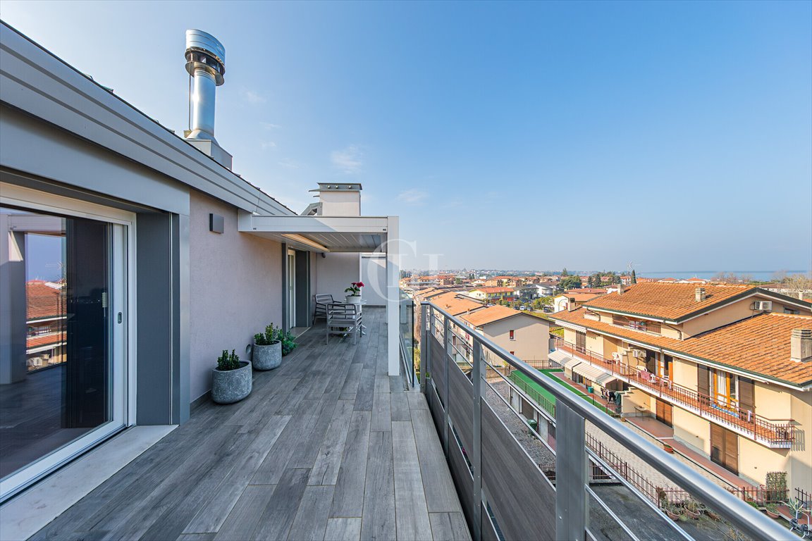 Polecam luksusowe 110 m² z widokiem na jezioro Włochy, Peschiera del Garda  110m2 Foto 1