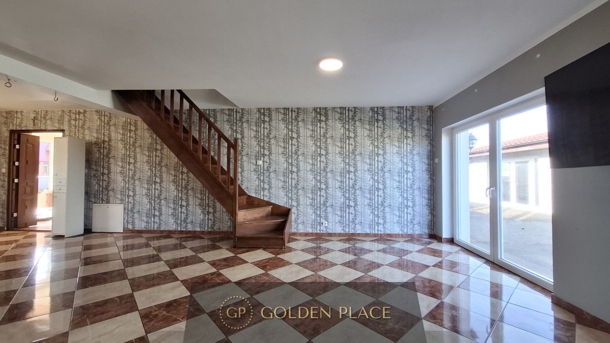 Duży dom z 2 niezależnymi mieszkaniami, 360 m², Gniewino Gniewino, Poprzeczna  360m2 Foto 1