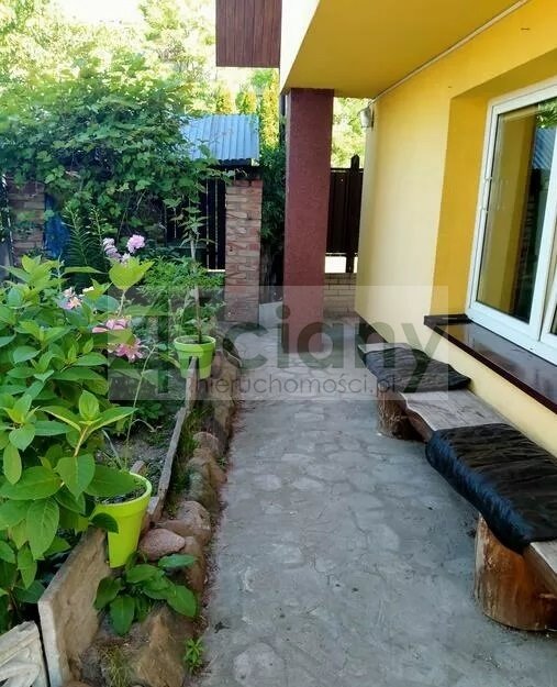 Przestronny dom 180 m2 z dwoma wejściami i nowoczesnym ogrzewaniem Ząbki  180m2 Foto 1