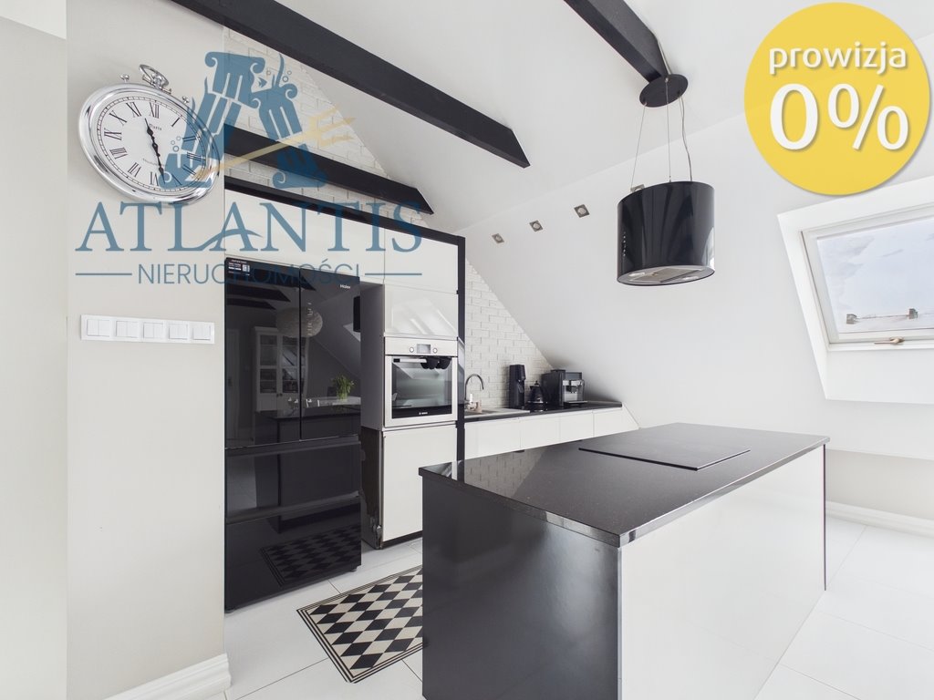 Przestronne 106 m² na ostatnim piętrze z tarasem i widokiem Piechcin  107m2 Foto 1