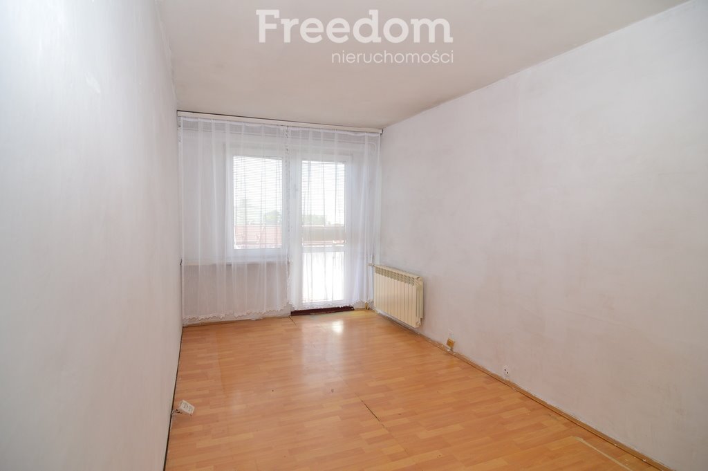 Mieszkanie dwupokojowe na sprzedaż Radomsko, Piastowska  36m2 Foto 2