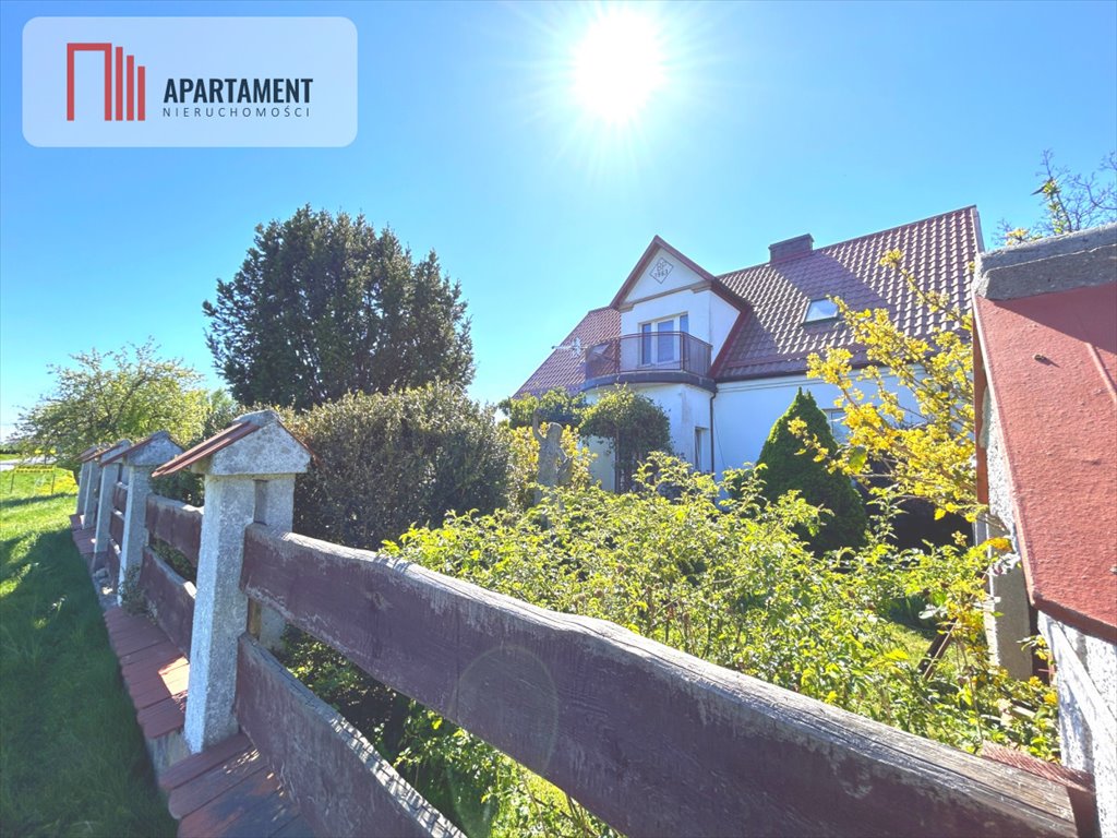 Sprzedam dom 200 m² z potencjałem i stawem w Wierzchucinie Wierzchucin Królewski  200m2 Foto 1
