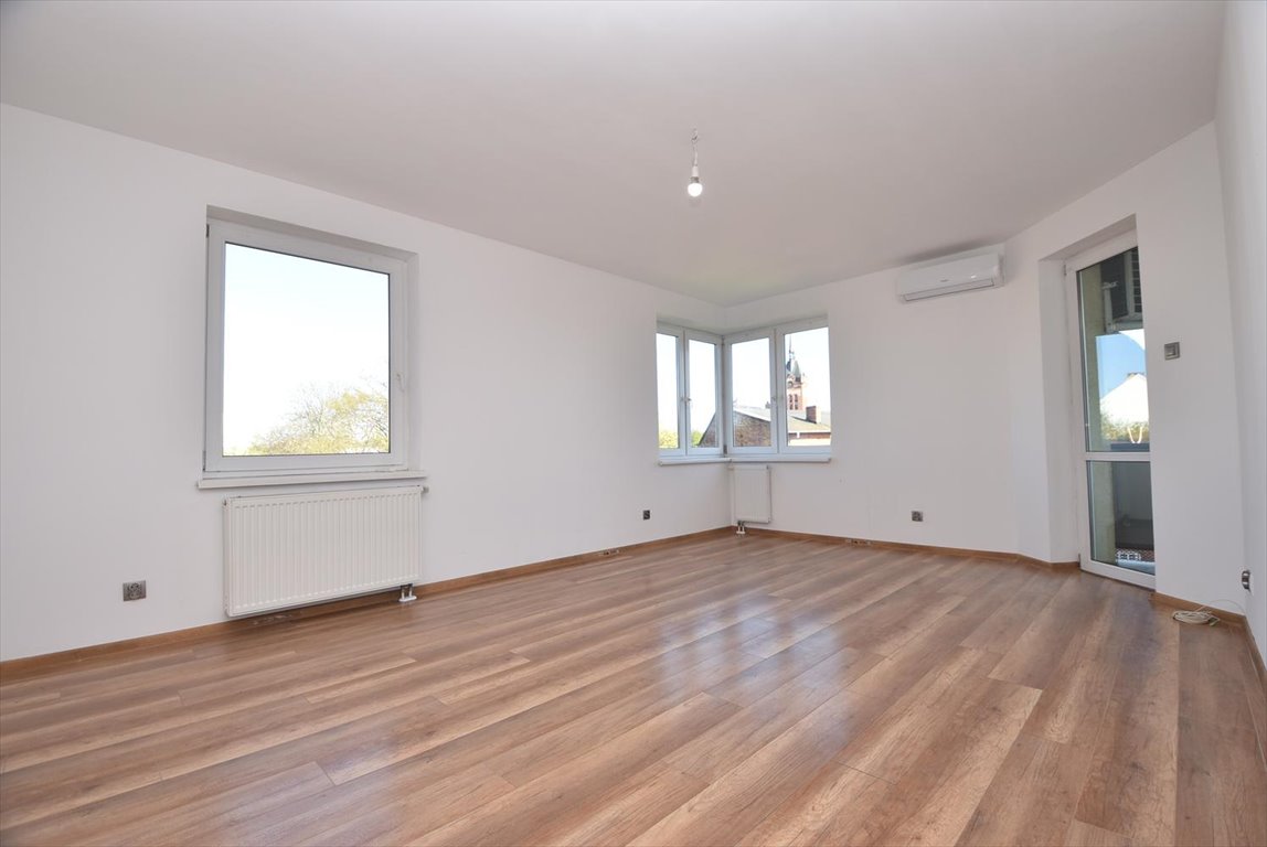 Przestronne 2-pokojowe mieszkanie dla rodziny z balkonem i klimatyzacją Kędzierzyn-Koźle, Bałtycka  58m2 Foto 1