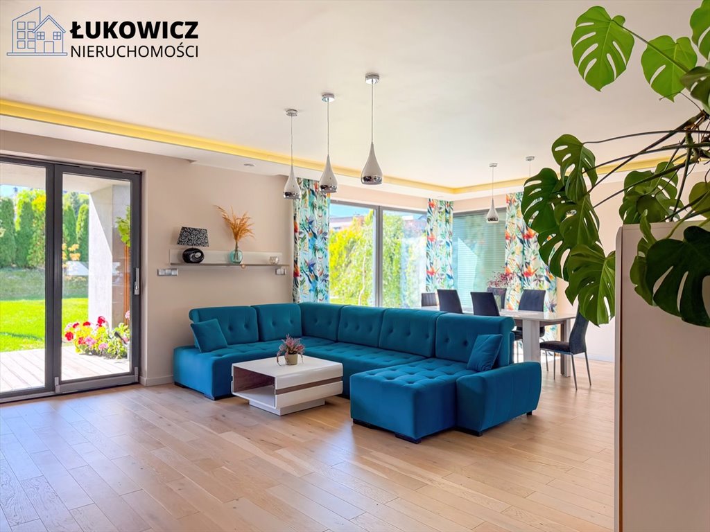 Zapraszam do obejrzenia nowoczesnego domu 257 m² z widokiem na góry Bielsko-Biała, Złote Łany  257m2 Foto 1