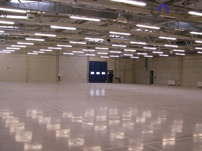 Na wynajem hala 1500 m² z biurami, rampą i światłowodami Gliwice  1 500m2 Foto 1