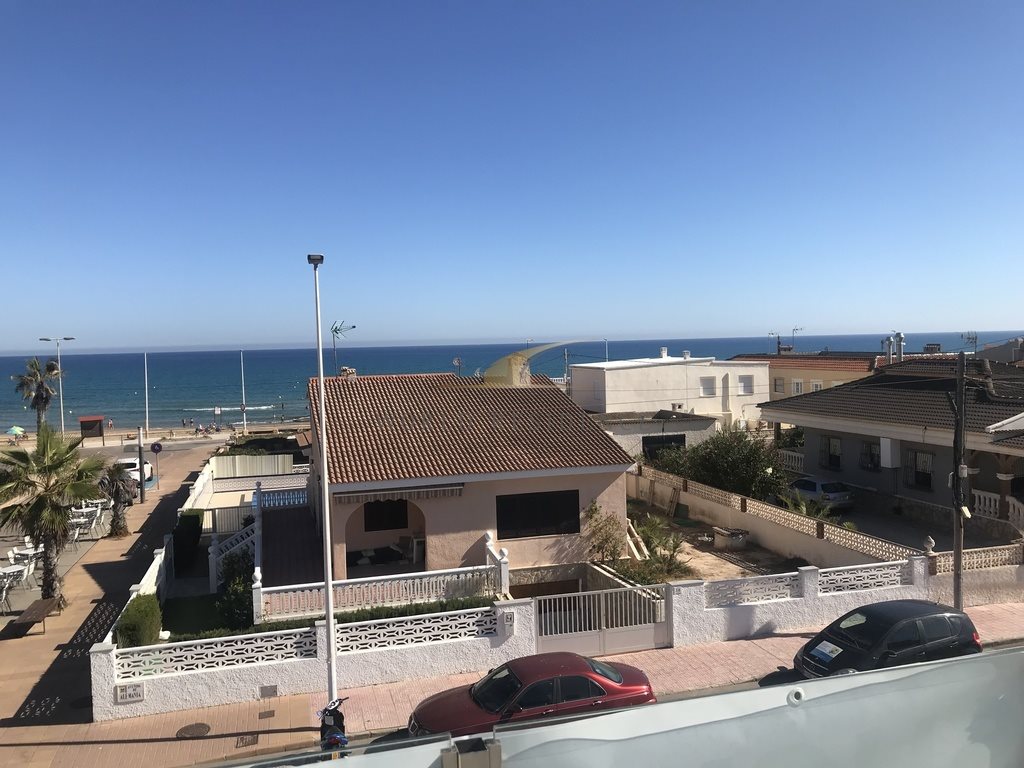 Dom na sprzedaż Hiszpania, Torrevieja  210m2 Foto 2