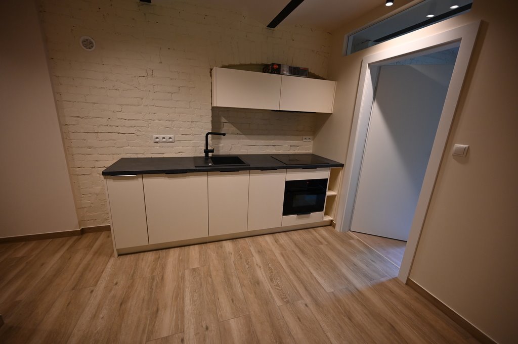 Na wynajem przestronne mieszkanie 30,51 m² na Os. Biskupin Wrocław, Os. Biskupin  31m2 Foto 1