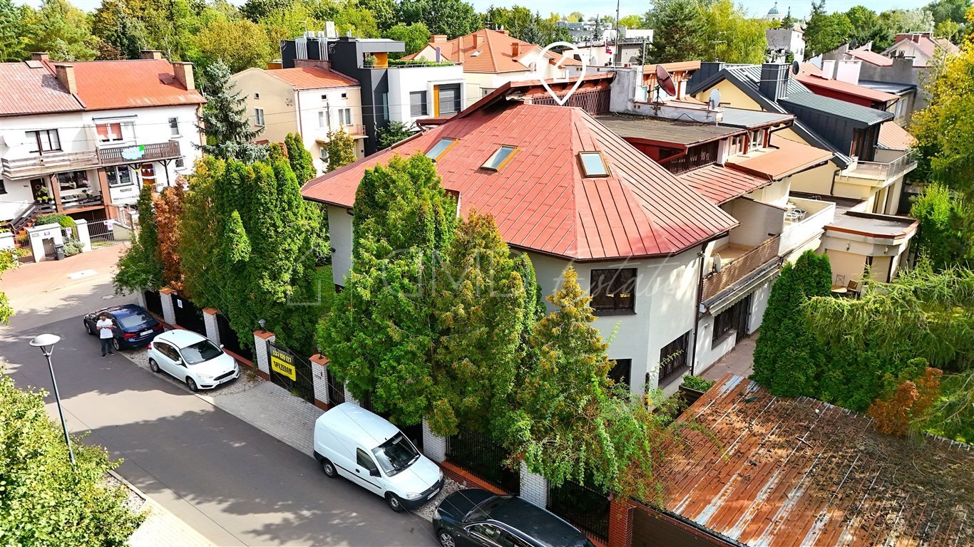 Do sprzedania przestronny dom 394 m² w Wilanowie z potencjałem aranżacji Warszawa, Wilanów, Rumiana  395m2 Foto 1