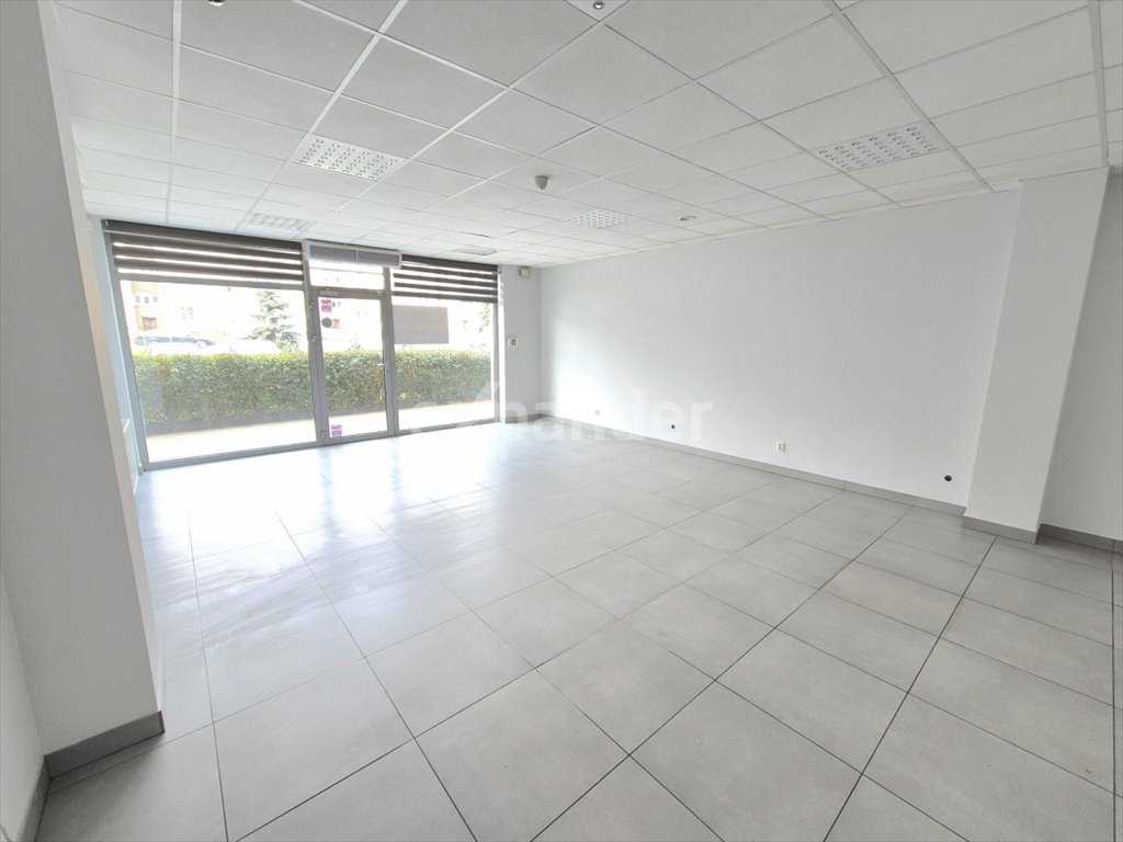 Lokal użytkowy z dużą witryną, parkingiem i dużym ruchem Wrocław, Krzyki, ks. Czesława Klimasa  61m2 Foto 1