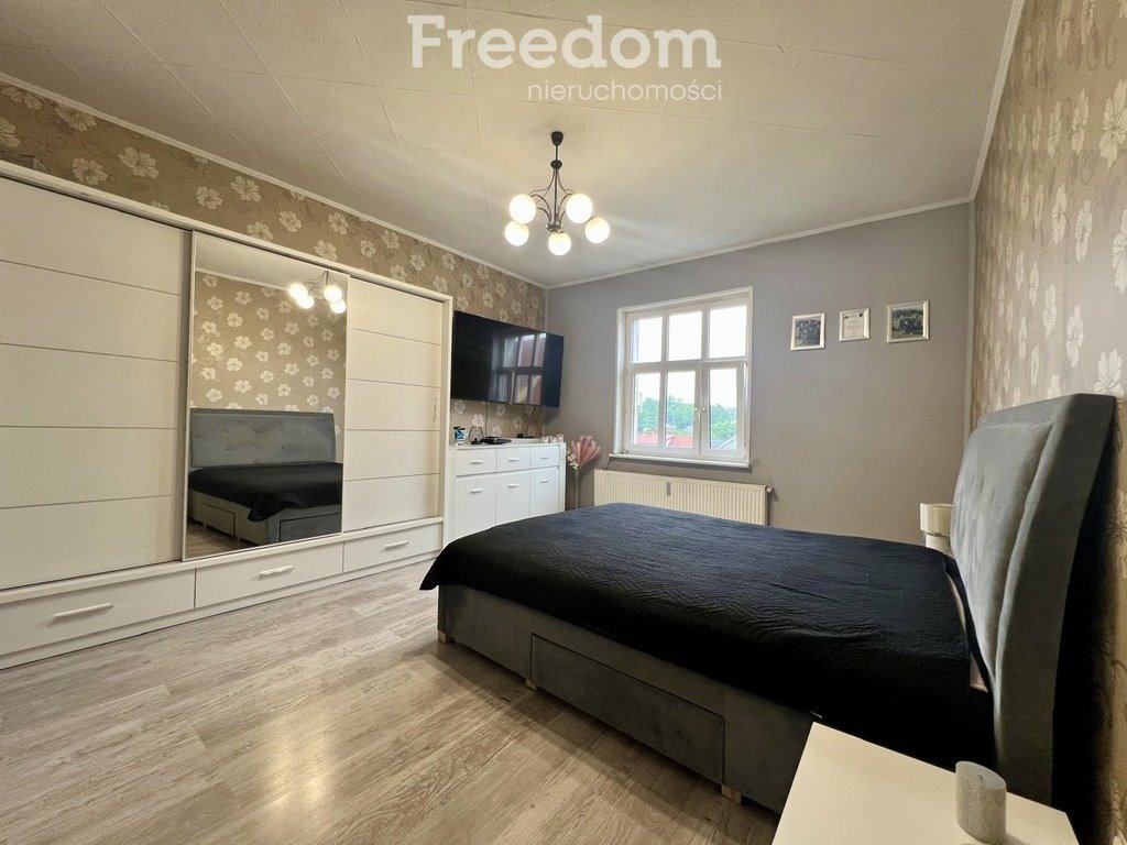 Mieszkanie trzypokojowe na sprzedaż Okonek, Niepodległości  83m2 Foto 1