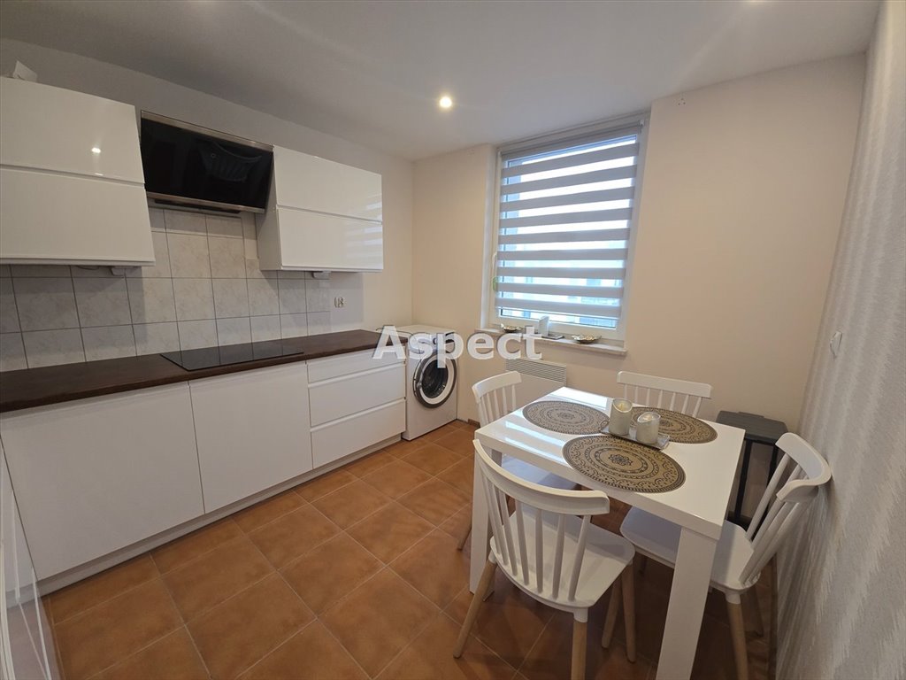 Mieszkanie trzypokojowe na sprzedaż Płock, Góry  59m2 Foto 1