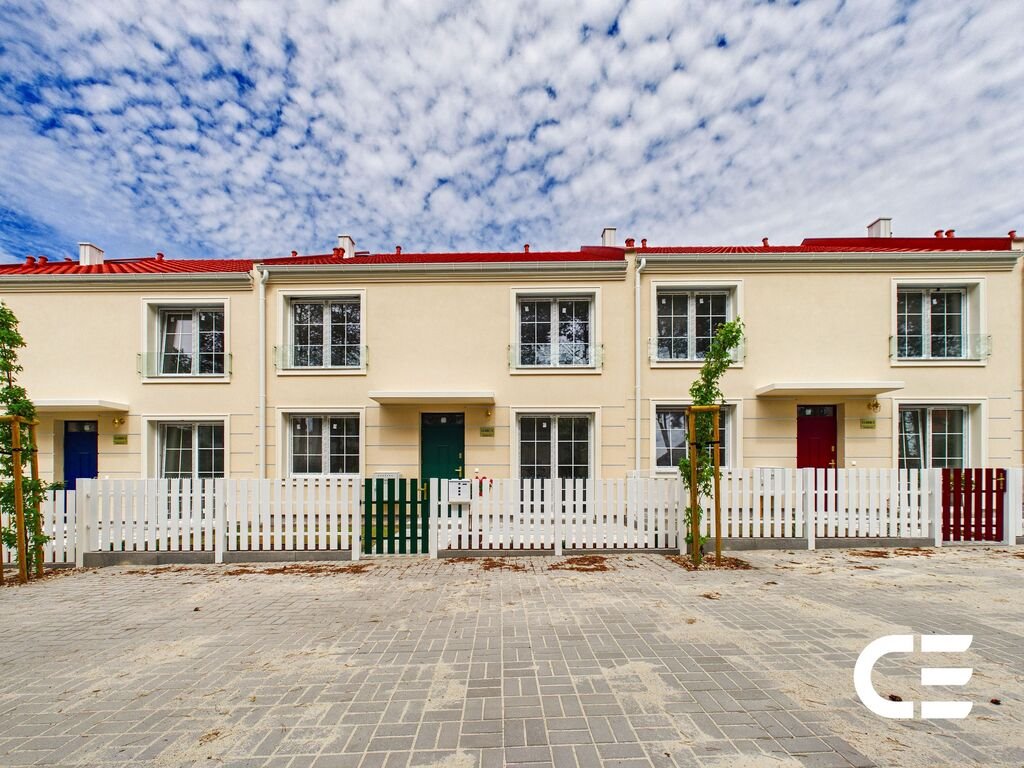 Nowoczesny dom z ogródkiem w Oleśnicy – bezczynsz, 81,68 m² Oleśnica  82m2 Foto 1