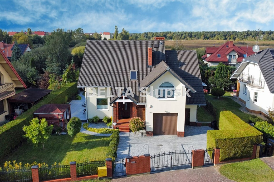 Dom na sprzedaż Ustka, Dunina  222m2 Foto 1