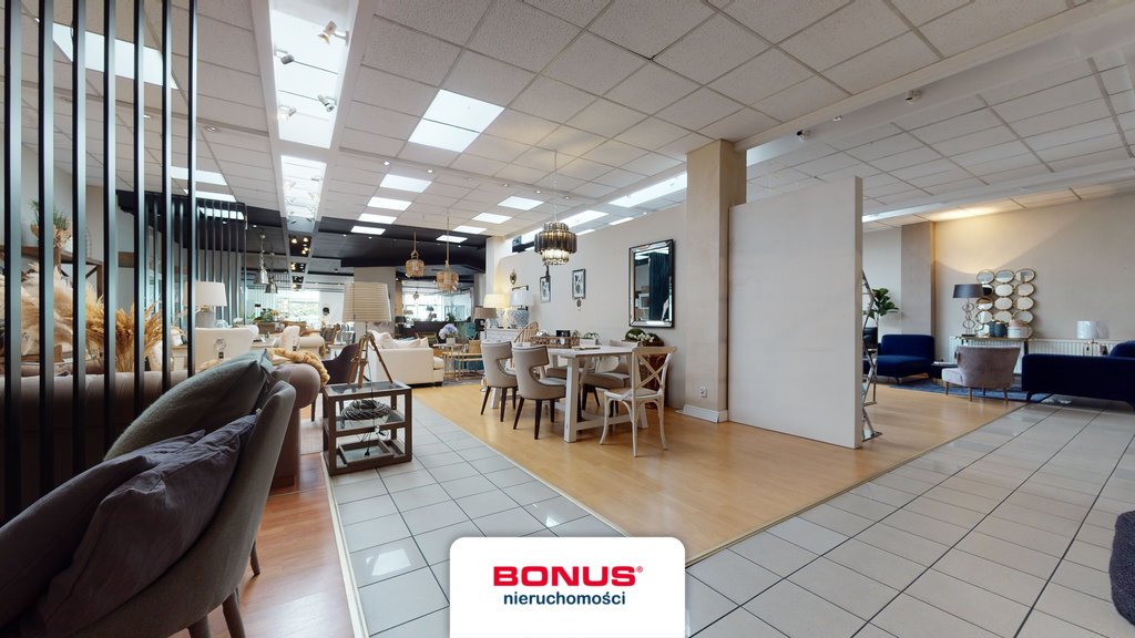 Obiekt handlowo-usługowy 1164 m2 - parking - wysoki standard Szczecin, Os. Słoneczne  1 164m2 Foto 1
