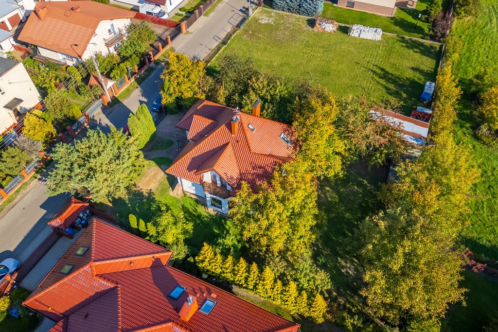 Przestronny dom 188 m² w Łomiankach (gotowy do zamieszkania) Łomianki, Stanisława Konarskiego  188m2 Foto 1