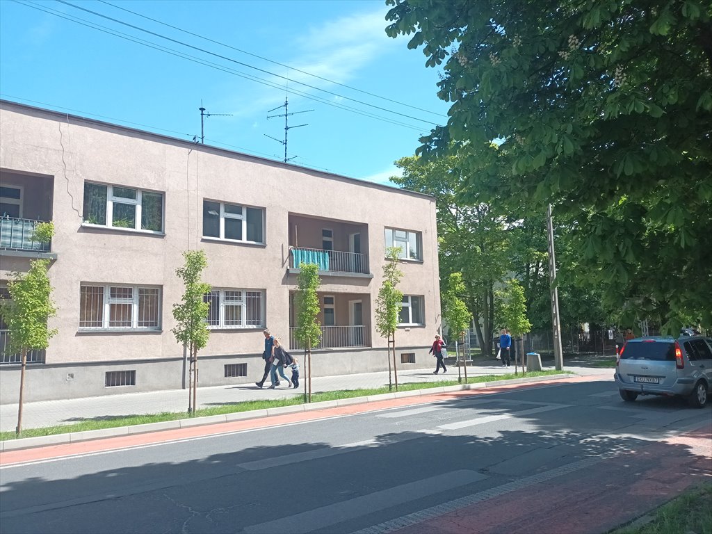 Mieszkanie trzypokojowe na wynajem Kutno, Wyszyńskiego 1  50m2 Foto 1