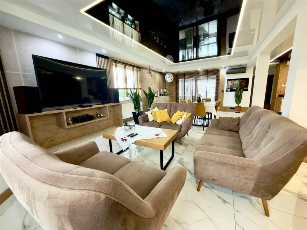 Luksusowy dom z basenem, jacuzzi i sauną na Spacerowej Żory, Spacerowa  500m2 Foto 1