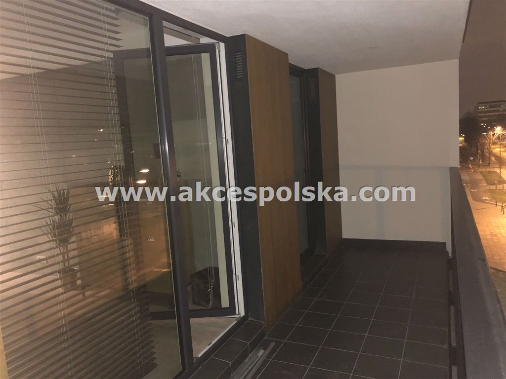 Na wynajem przestronne 3-pokojowe mieszkanie 60 m² z garażem na Mokotowie Warszawa, Mokotów, Konstruktorska  60m2 Foto 1