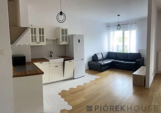 Dwupokojowe mieszkanie z dużym tarasem, garażem i 2018 r. Warszawa, Białołęka, Krzyżówki  60m2 Foto 1