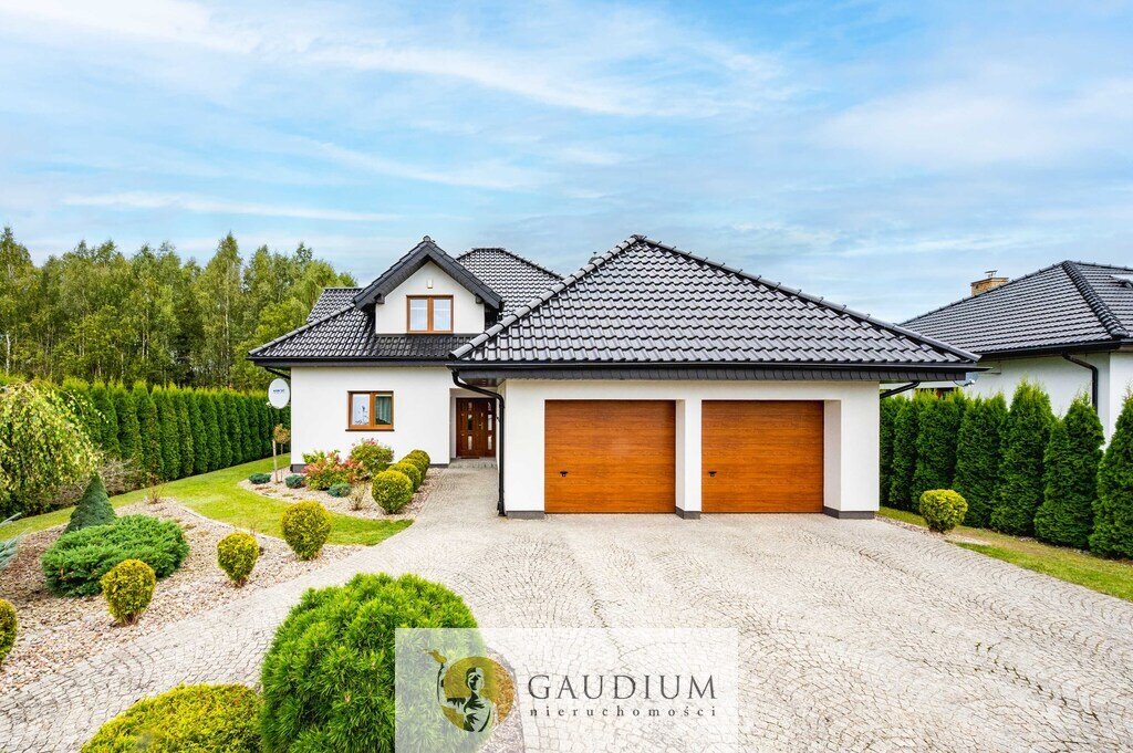 Dom na sprzedaż Kościerzyna, Konwaliowa  238m2 Foto 1