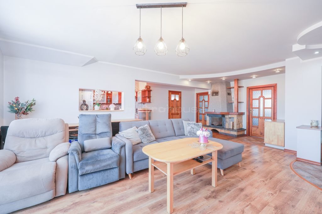 Przestronne 102 m² bez czynszu z kominkiem i balkonem Olecko, Składowa  103m2 Foto 1