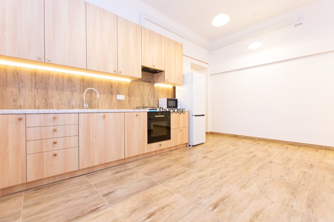 Mieszkanie dwupokojowe na wynajem Kraków, Stare Miasto, Kazimierz, pl. Nowy  67m2 Foto 1