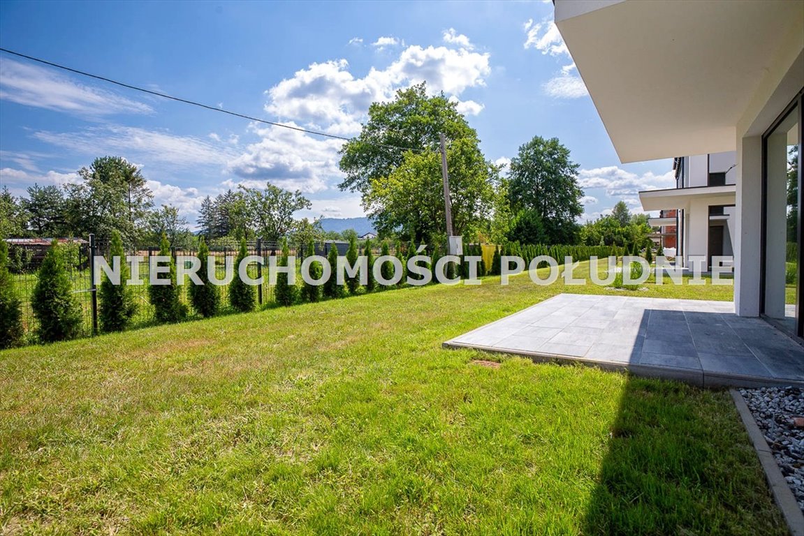 Ustroń, dom segment z ogródkiem, 2 apartamenty, parking Ustroń  129m2 Foto 1