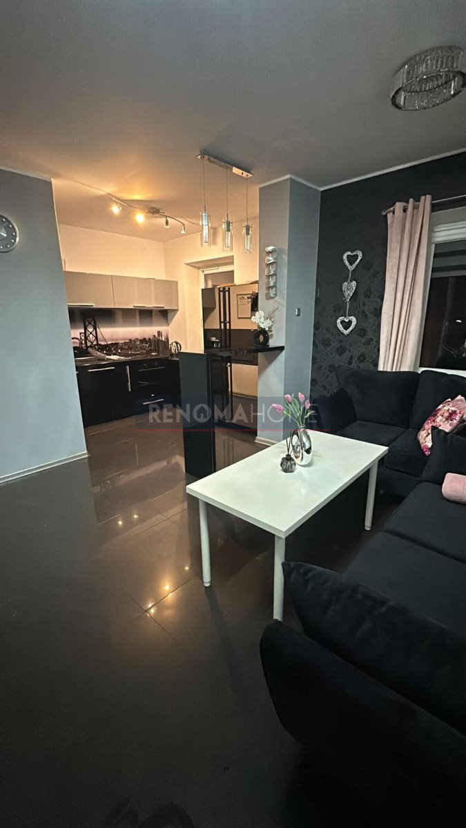 Dwupokojowe mieszkanie 42 m² w Wałbrzychu, częściowo umeblowane Wałbrzych  42m2 Foto 1