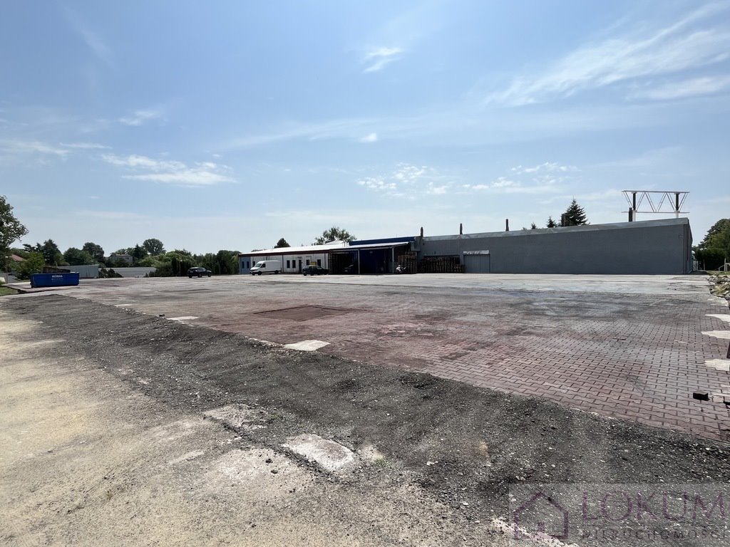 Na wynajem plac 2500 m² z biurami i mediami w Jastkowie Jastków  2 500m2 Foto 1