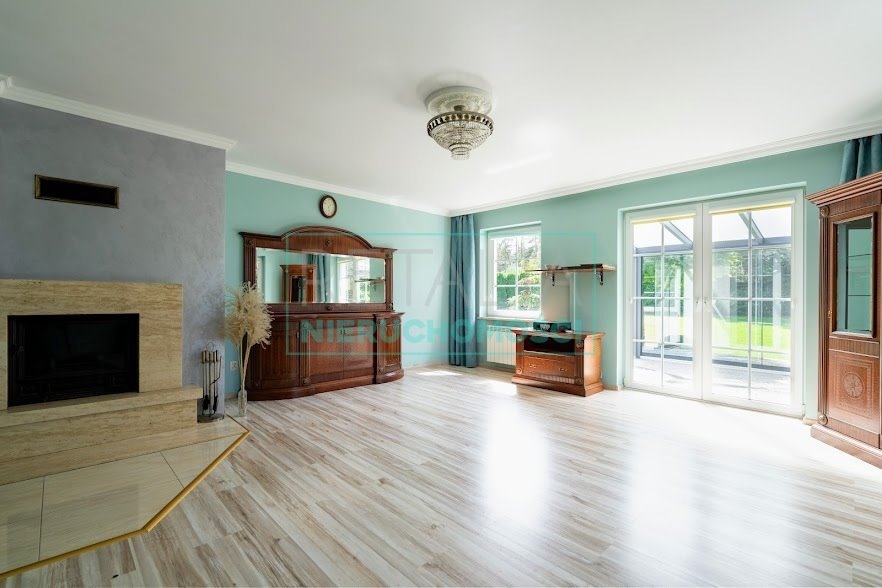 Dom na sprzedaż Międzyborów  209m2 Foto 1