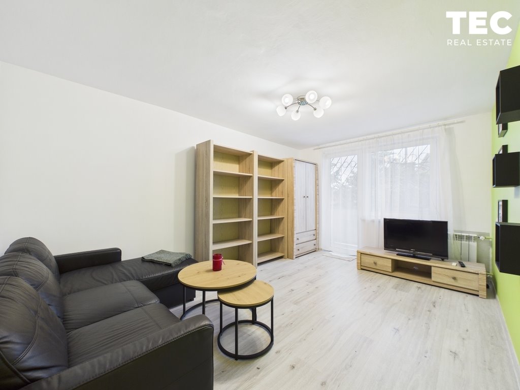 Wynajem 2-pok. mieszkania z balkonem i piwnicą w Skawinie Skawina, Słoneczna  42m2 Foto 1