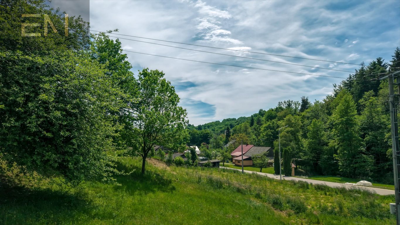 Działka z mediami i warunkami zabudowy w Jaworniku Jawornik  1 724m2 Foto 1