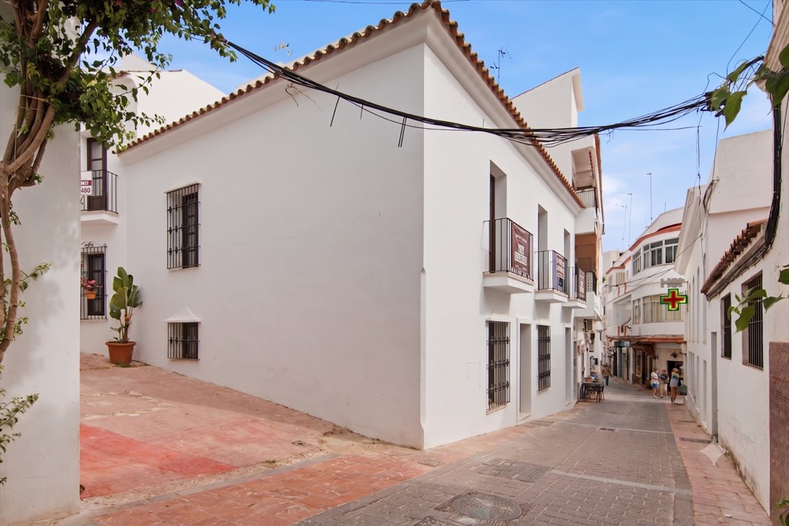 Zapraszam do obejrzenia nowoczesnego domu szeregowego 147 m² w Esteponie Hiszpania, Estepona Old Town, Estepona Old Town  147m2 Foto 1