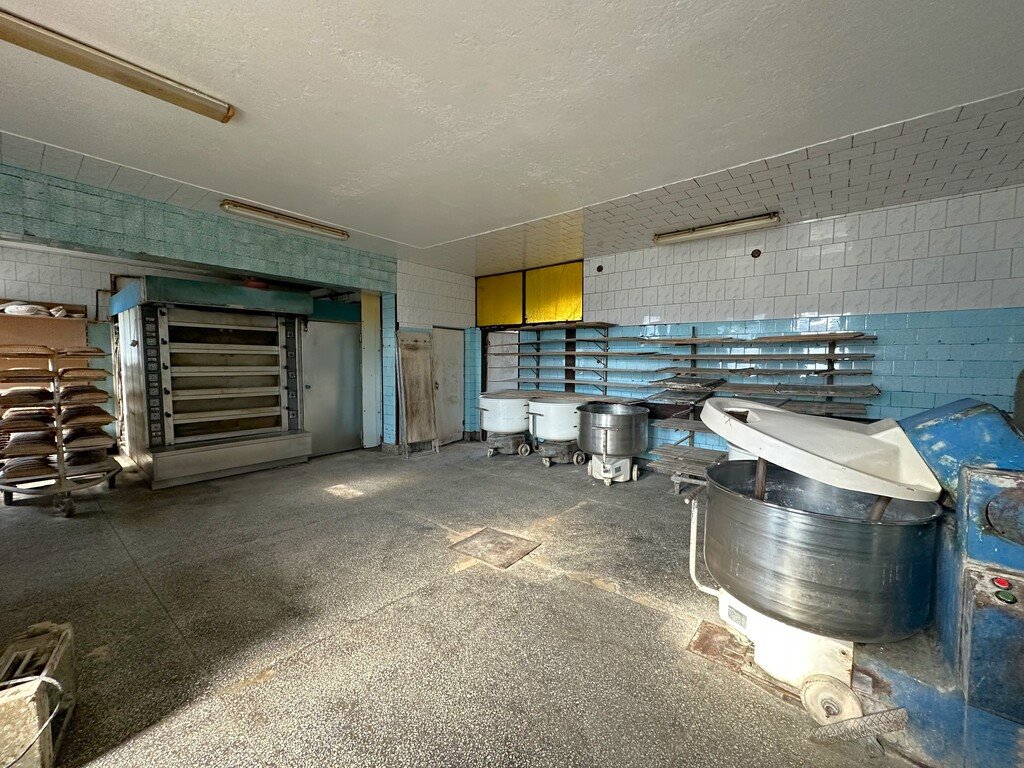 Duży lokal 180 m2 z możliwością gastronomii i piekarni Lublin  180m2 Foto 1