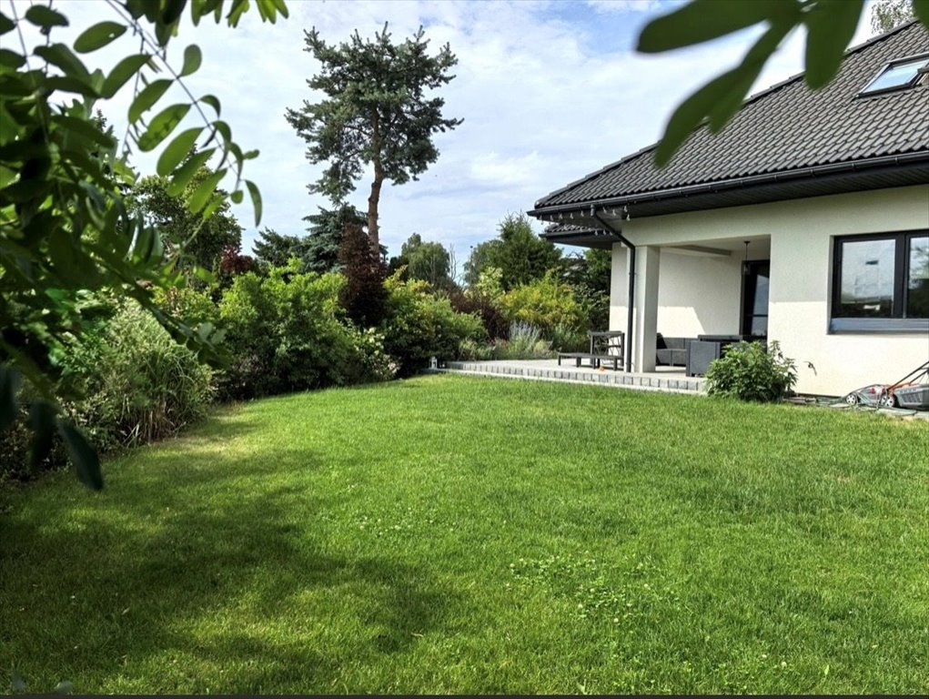 Sprzedam nowoczesny dom 263 m² w Bobrowcu z ogrodem i garażem Bobrowiec  263m2 Foto 1