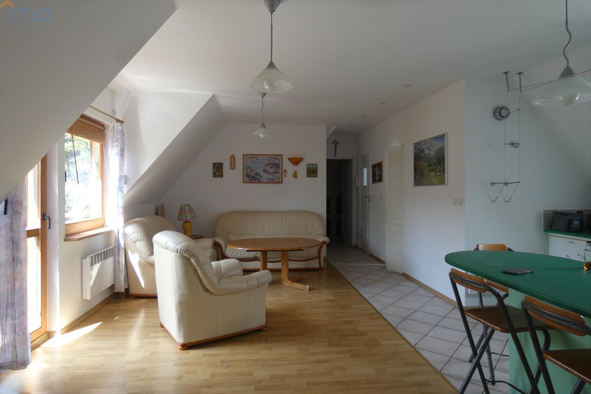 Atrakcyjny apartament z ogrodem, garażem i odrębną nieruchomością Zakopane  80m2 Foto 1