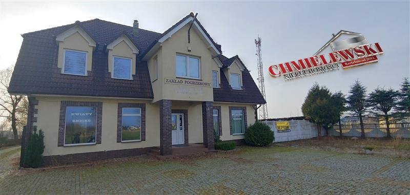 Dom z działalnością i mieszkaniem - 394 m² w Świdwinie Świdwin, Kombatantów Polskich  394m2 Foto 1