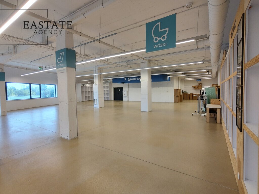 Lokal użytkowy 1570 m² z parkingiem i nowoczesnymi udogodnieniami Warszawa, Targówek, Lewinowska  1 570m2 Foto 1