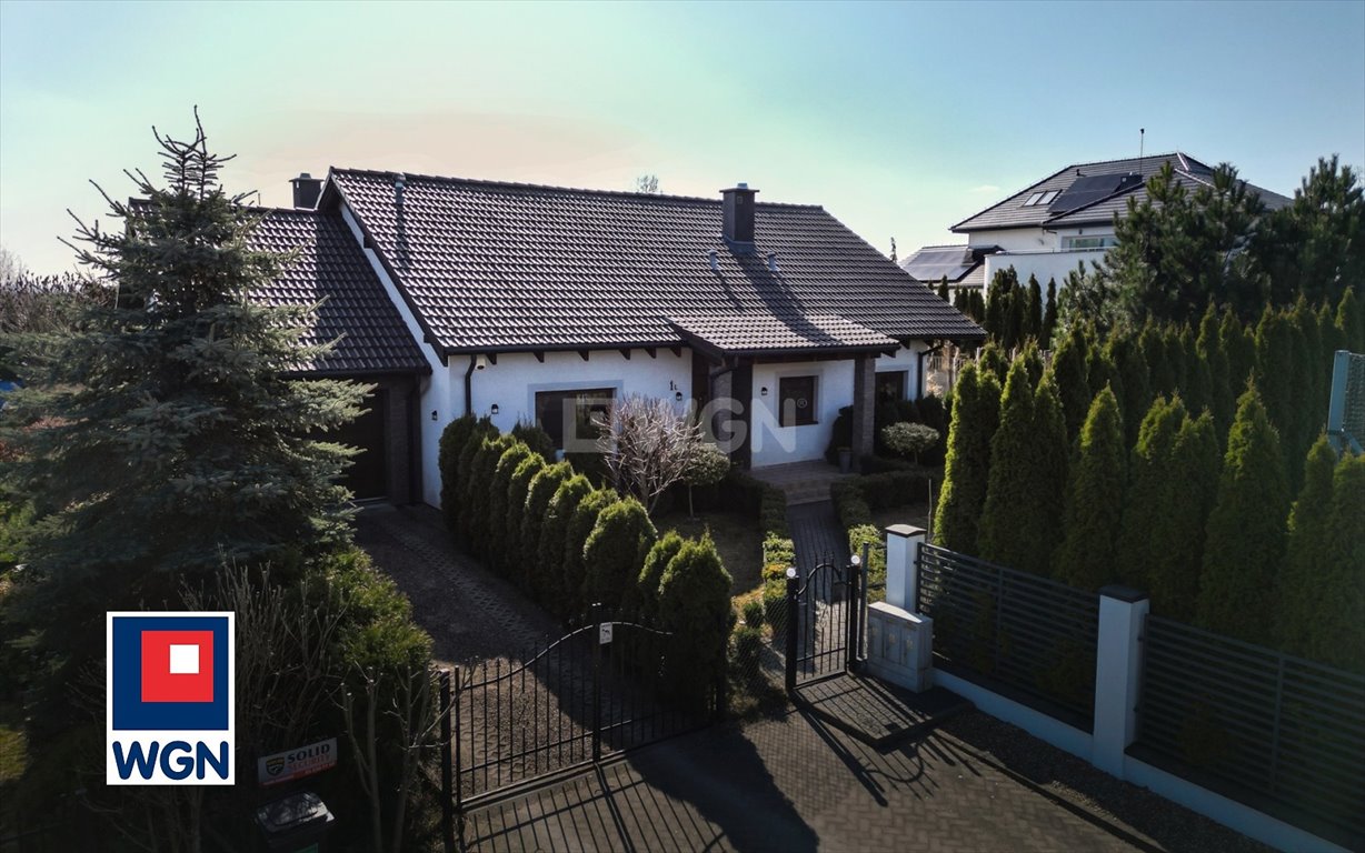 Przestronny dom 160 m² z ogrodem i garażem w Komorowo Żuławskie Komorowo Żuławskie, Komorowo Żuławskie, Komorowo Żuławskie  160m2 Foto 1