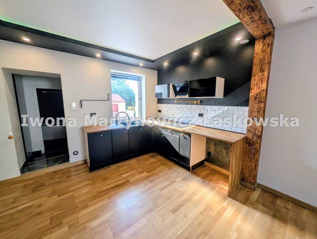 Gotowy dom z 5 pokojami, ogród i garaż w Ścinawie. Ścinawa  114m2 Foto 1