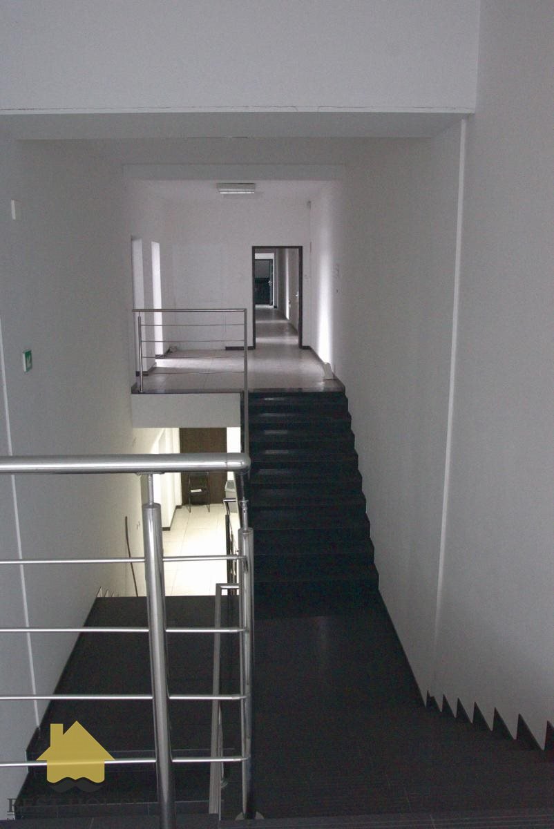 Biuro 104 m² z dużym parkingiem w spokojnej okolicy Lublin  104m2 Foto 1