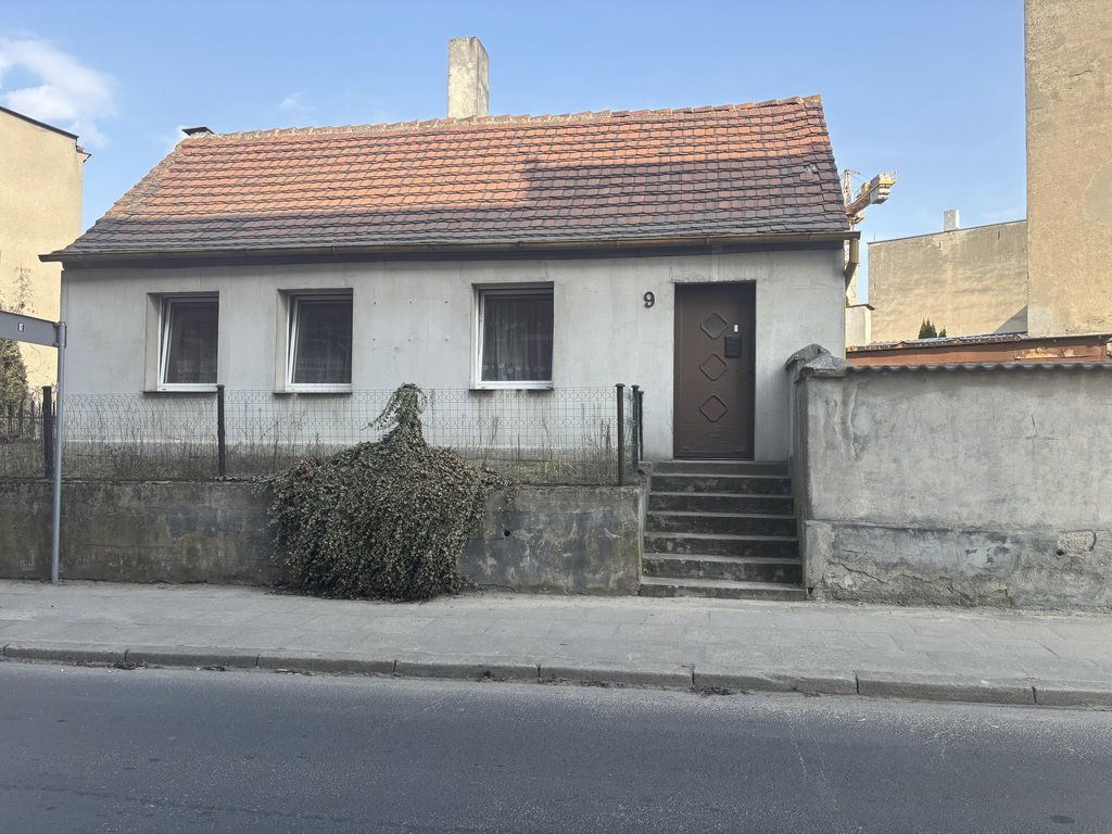 Dom z potencjałem w centrum Gniezna – inwestycja lub własny dom Gniezno, Cierpięgi  100m2 Foto 1