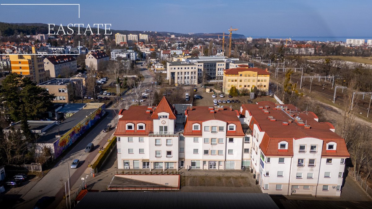 Nowoczesny biurowiec 225 m², klimatyzacja, monitoring, parking Sopot, Wyścigi, Rzemieślnicza  226m2 Foto 1