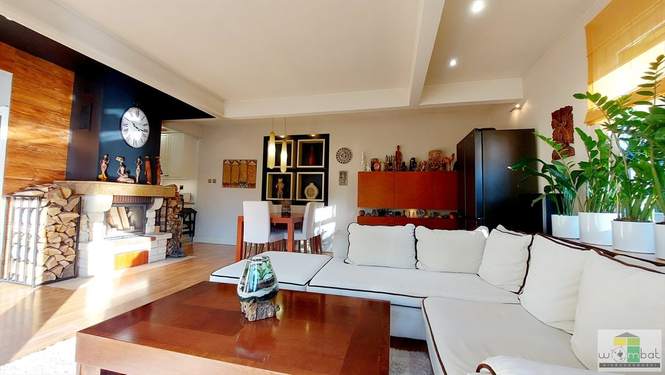 Przestronny dom 286 m² z kominkiem i ogrodem w Świdnicy Świdnica  286m2 Foto 1