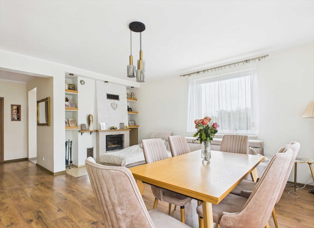 Nowoczesny dom 200 m² z dużym potencjałem i ogrodem Miękinia, Gałów, Lazurowa  200m2 Foto 1