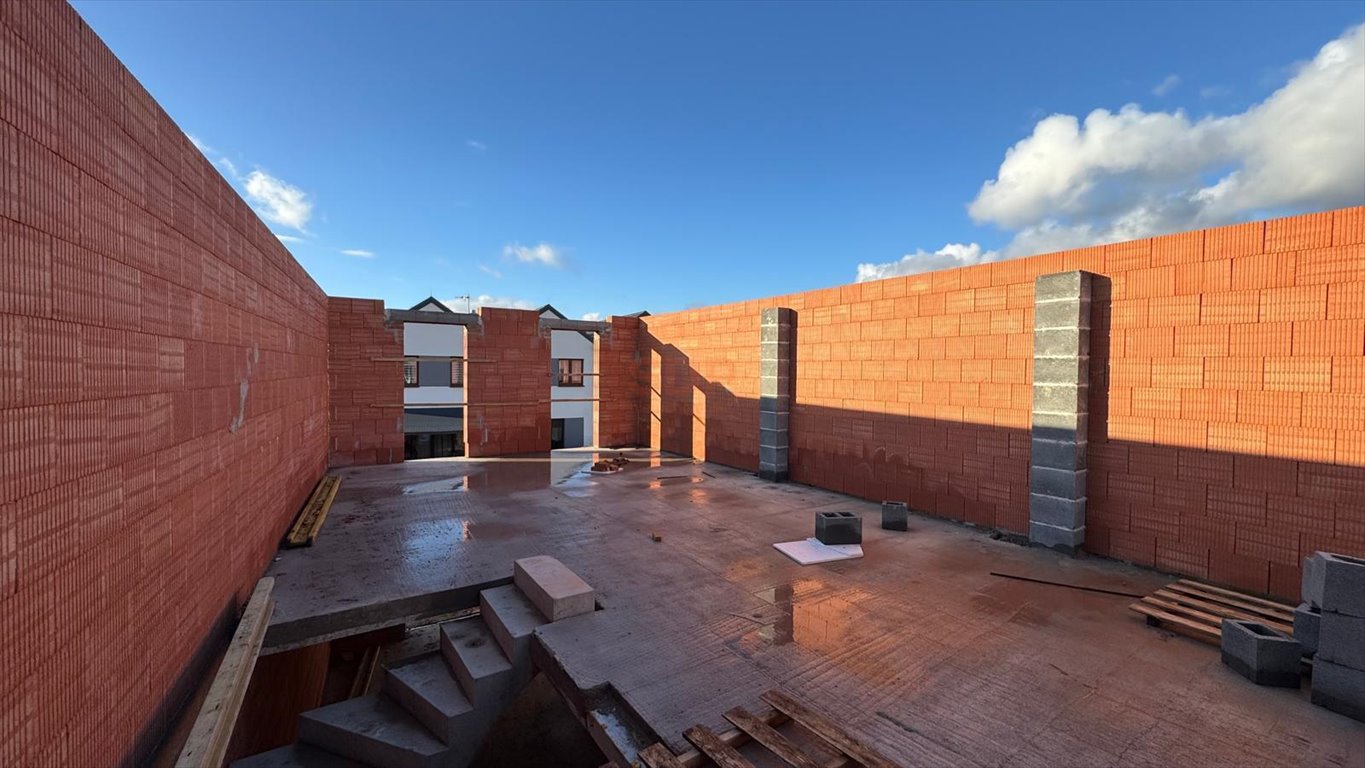 Dom szeregowy 139,5 m2 z garażem, ogród i taras Karwiany, Wiosenna  140m2 Foto 1