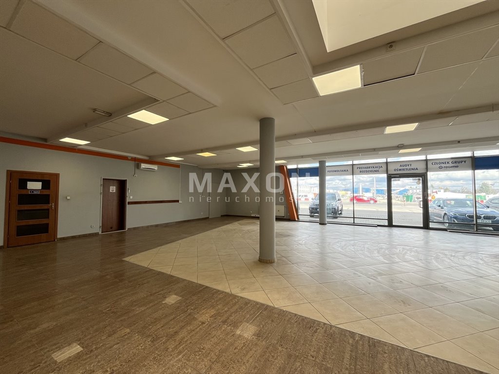 Wynajem 500 m2 przy trasie S8 z parkingiem i podjazdem Warszawa, Bemowo, ul. Połczyńska  500m2 Foto 1
