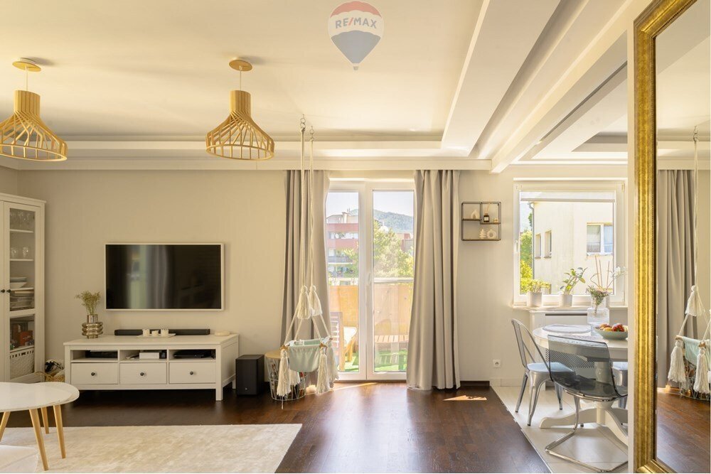 Mieszkanie czteropokojowe  na sprzedaż Ustroń  106m2 Foto 1