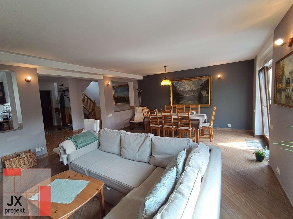 Przestronny dom 180 m² w cichej okolicy z garażem i tarasem Promnice  180m2 Foto 1